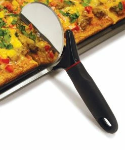 Norpro | Black Grip-EZ Pizza Cutter